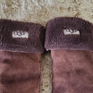 UGG Brown Shearling Gloves